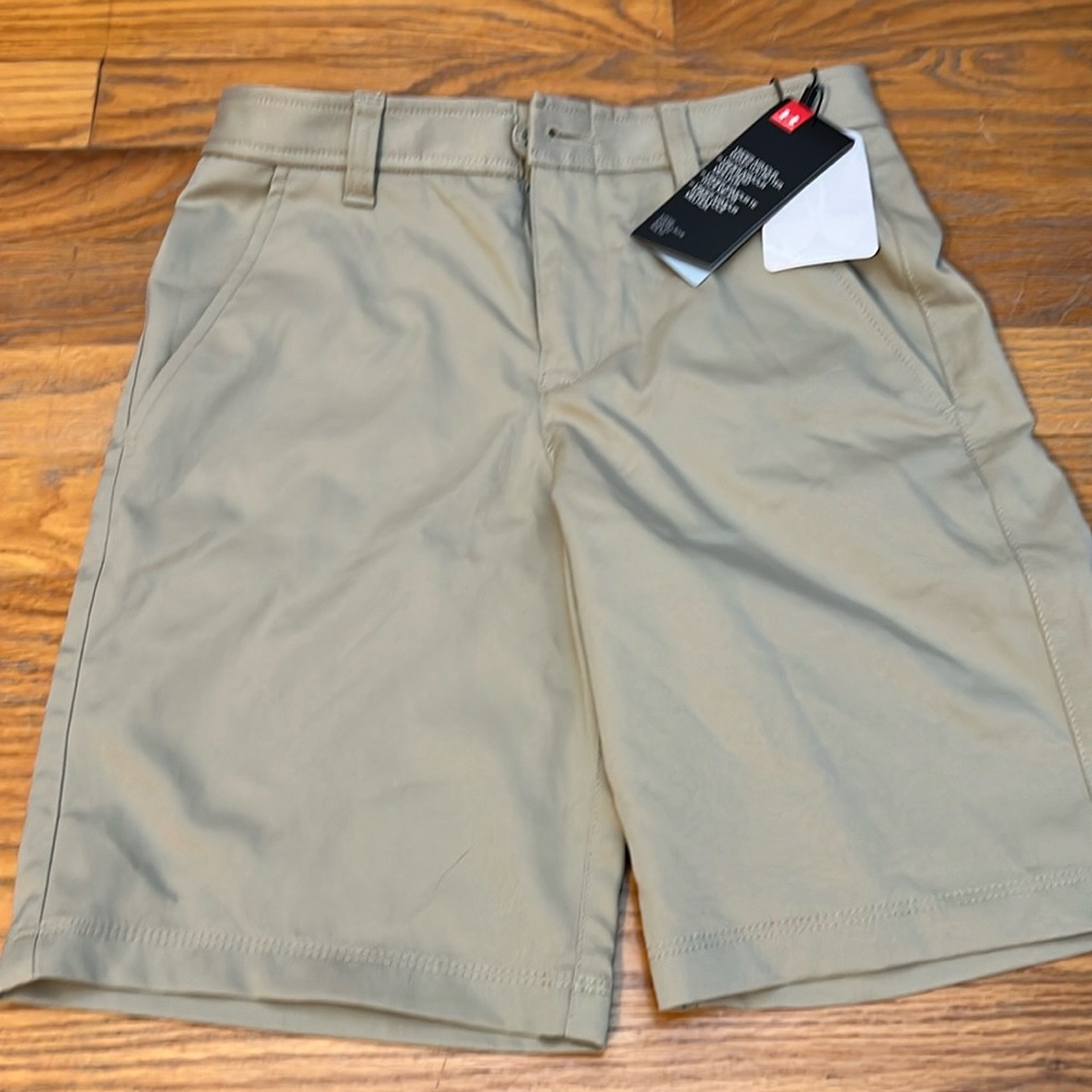 Under Armour short boys